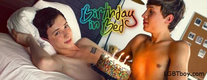 Birthday in Bed [HD 720p] Gay Clips (429.1 MB)