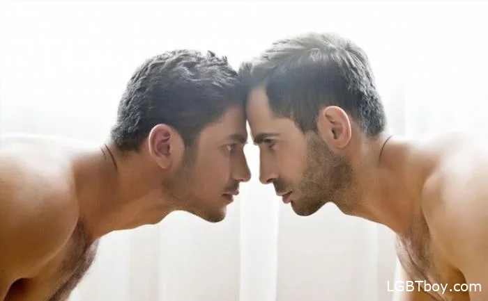 Dato Foland's Bareback Premiere, scene 01 Dato Foland's Bareback Sex Premiere With Michael Lucas [HD 720p] Gay Clips (460 MB)