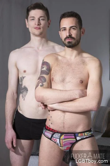 Big Raw Debut [HD 720p] Gay Clips (435 MB)