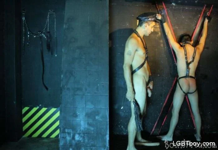 Preview of Hunky Guy Endure Oral and Anal Abuse On the Cross [HD 720p] (709 MB) Piercing, Tattoos