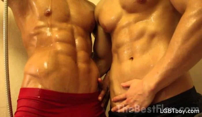Hot Fighter Raul - Muscle Brothers - Shower [FullHD 1080p] Gay Clips (432.3 MB)